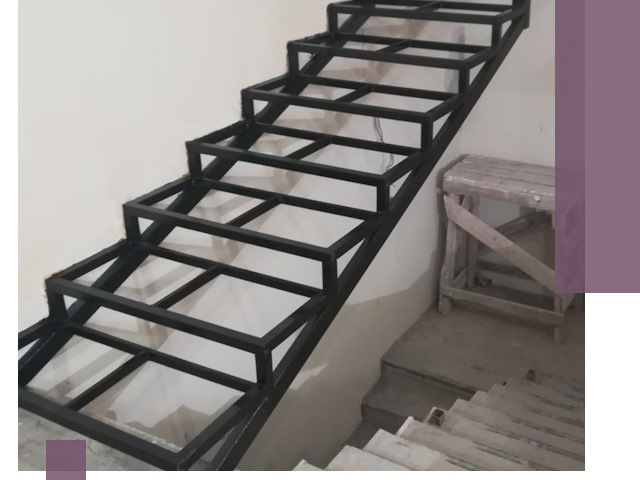 Демонтаж лестниц на металлокаркасе в Краснотурьинске: быстрый вывоз и разбор