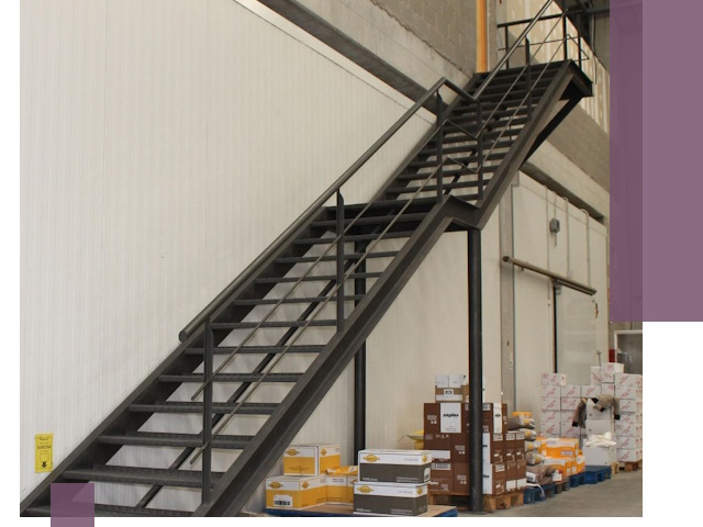 Лестницы для производства в Краснотурьинске — изготовление и монтаж
