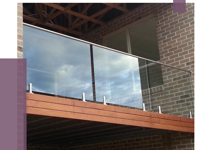 Стеклянные парапеты на крыше и террасе в Краснотурьинске от 11962 руб. | ПРОЛЁТ-Кту