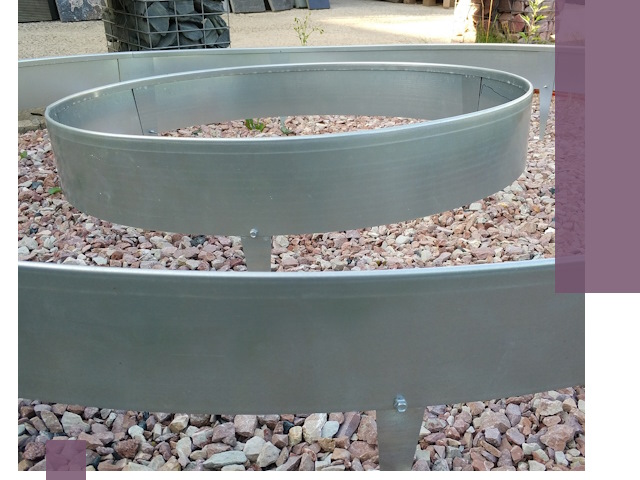 Нержавеющие бордюры под ключ в Краснотурьинске — изготовление и монтаж