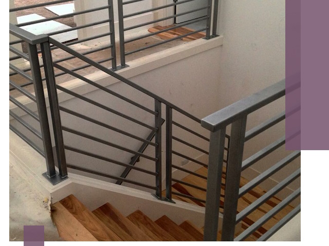 Изготовление поручней из металла и дерева в Краснотурьинске